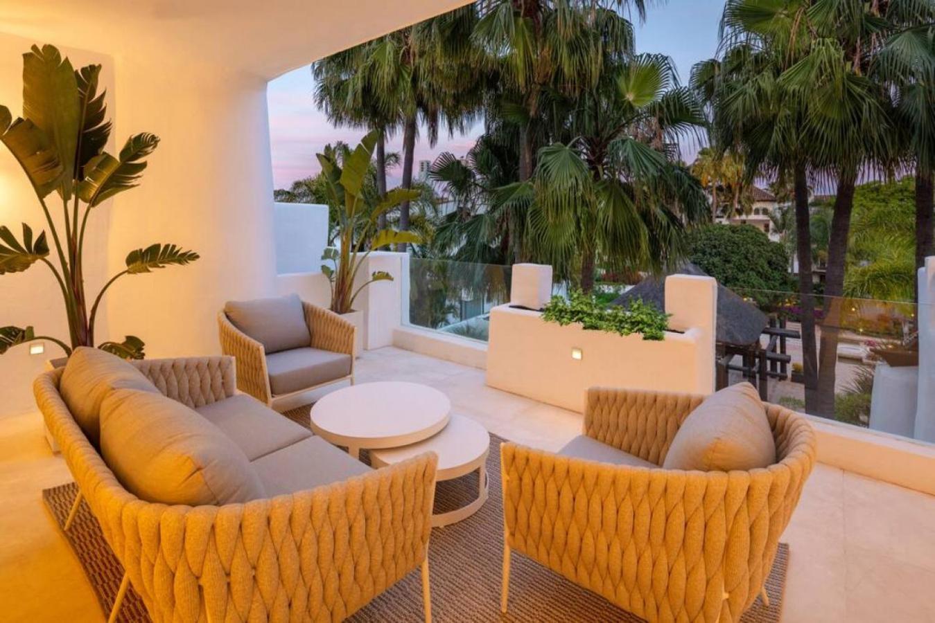 Drago 32 - Stunning Duplex In Puente Apartamento